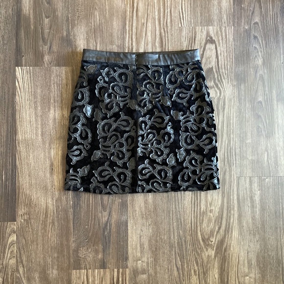 Embroidered Faux Leather & Silk Black Skirt - Picture 2 of 4